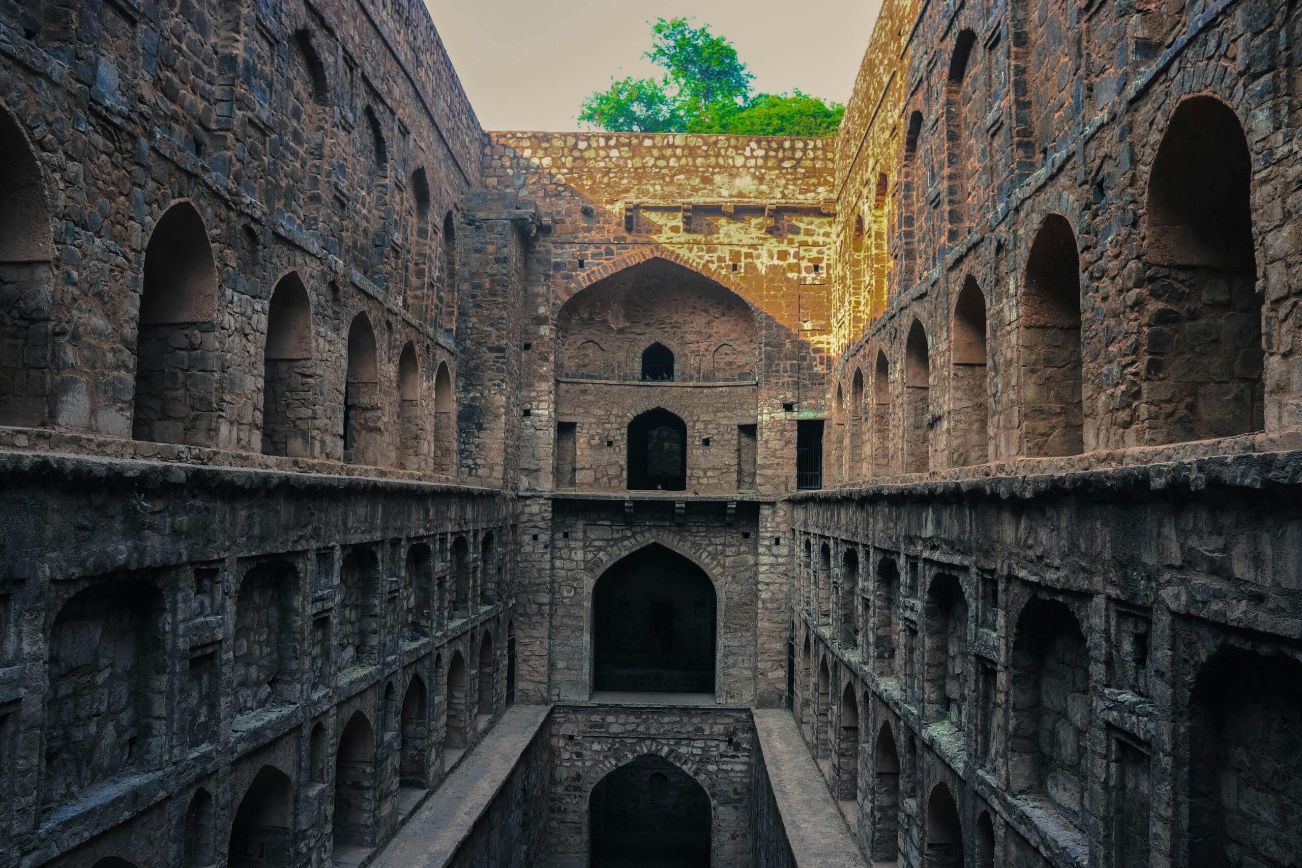 Ugrasen Ki Baoli